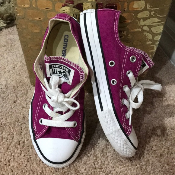 fuschia converse